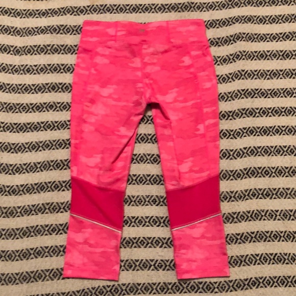 Ideology Pink Camo Breast Cancer Crop Leggings SzS - Picture 5 of 10